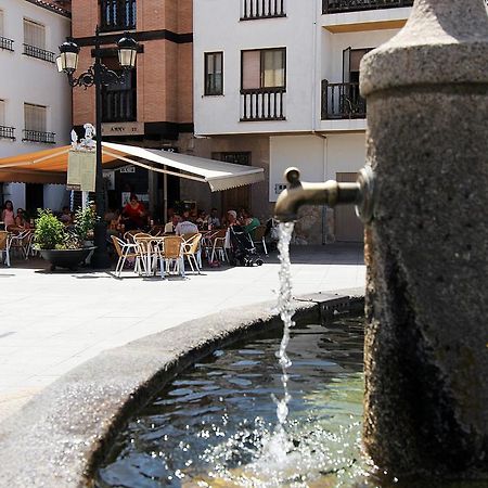 Hostal Yessy Candeleda Dış mekan fotoğraf
