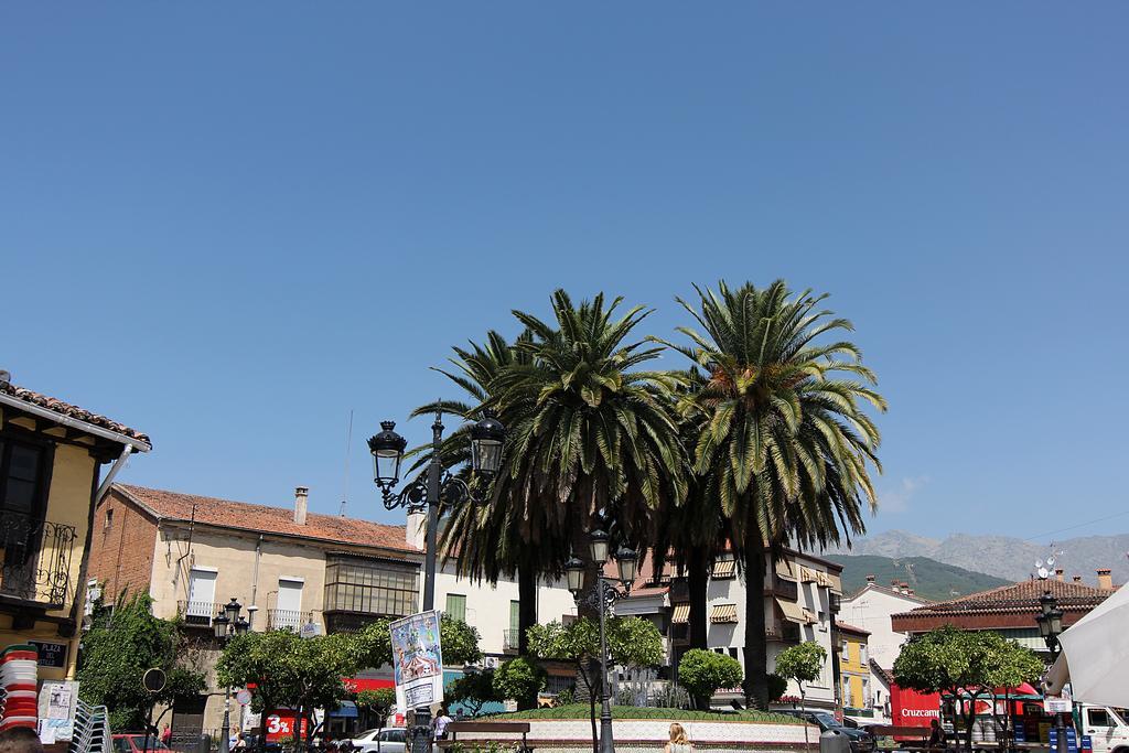 Hostal Yessy Candeleda Dış mekan fotoğraf